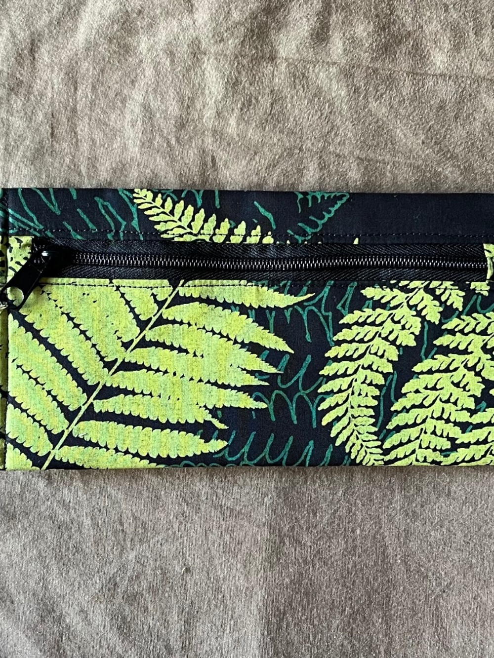 NWOT Hawaiian print fabric wallet